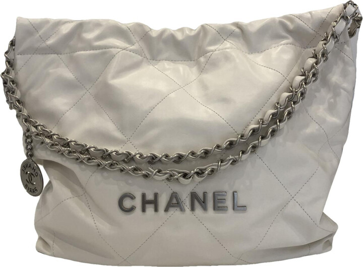 Chanel - Authenticated Chanel 22 Handbag - Leather Gold Plain for Women, Very Good Condition