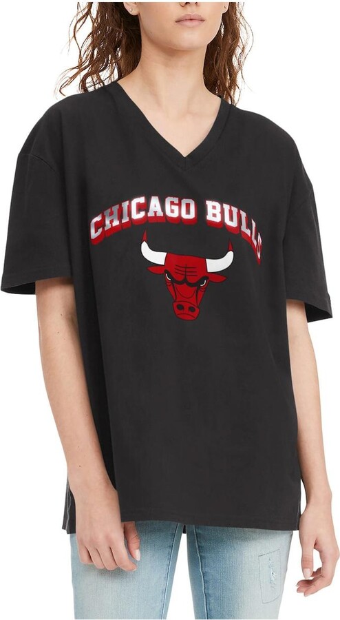 Chicago Bulls Club Women's V-Neck by Dedi Shop - Pixels
