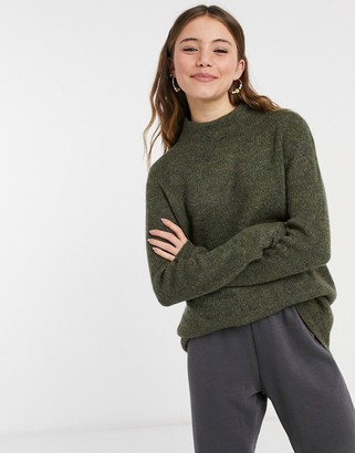 JDY jumper with high neck in green