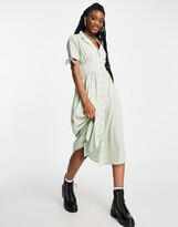 Thumbnail for your product : Wednesday's Girl midi tea shirt dress in sage spot