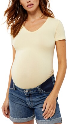 A Pea in the Pod Luxe Side Ruched V-Scoop Maternity T Shirt