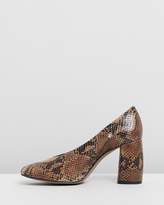 Thumbnail for your product : Topshop Gwenda Soft Round Toe Heels