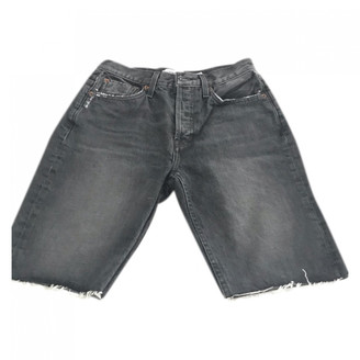 black jean shorts levis