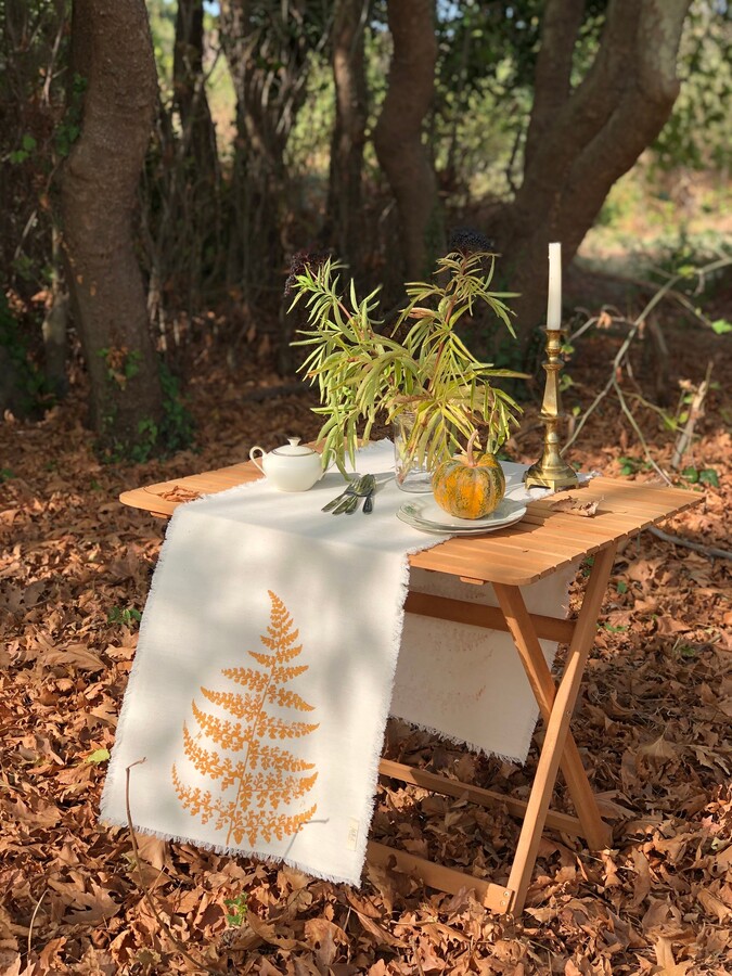 Hand Print Fern Cotton Table Runner, Thanksgiving Dinner Tables, Farm Home Decoration