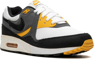 air max light university gold