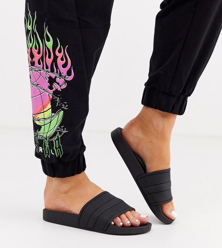 fluffy sliders wide fit