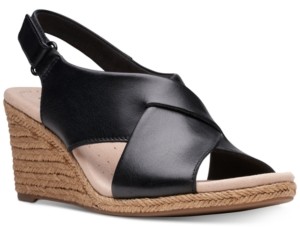 macys womens clarks flip flops