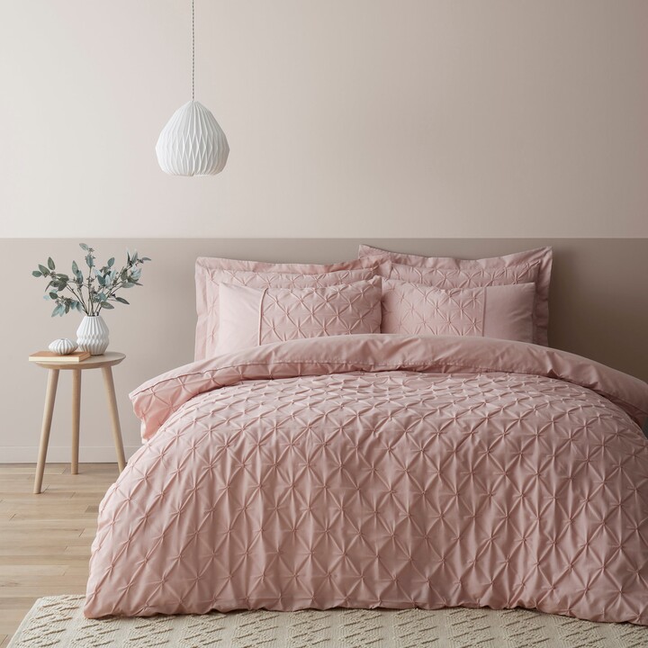 Dunelm Leo Pintuck 100 Cotton Blush Duvet Cover and Pillowcase Set