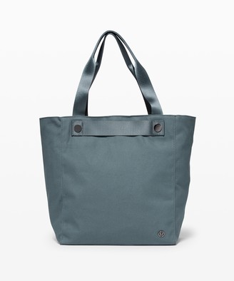 lululemon acute tote