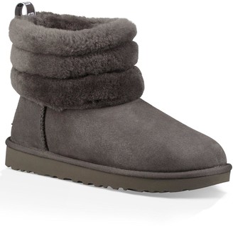 grey ugg boots
