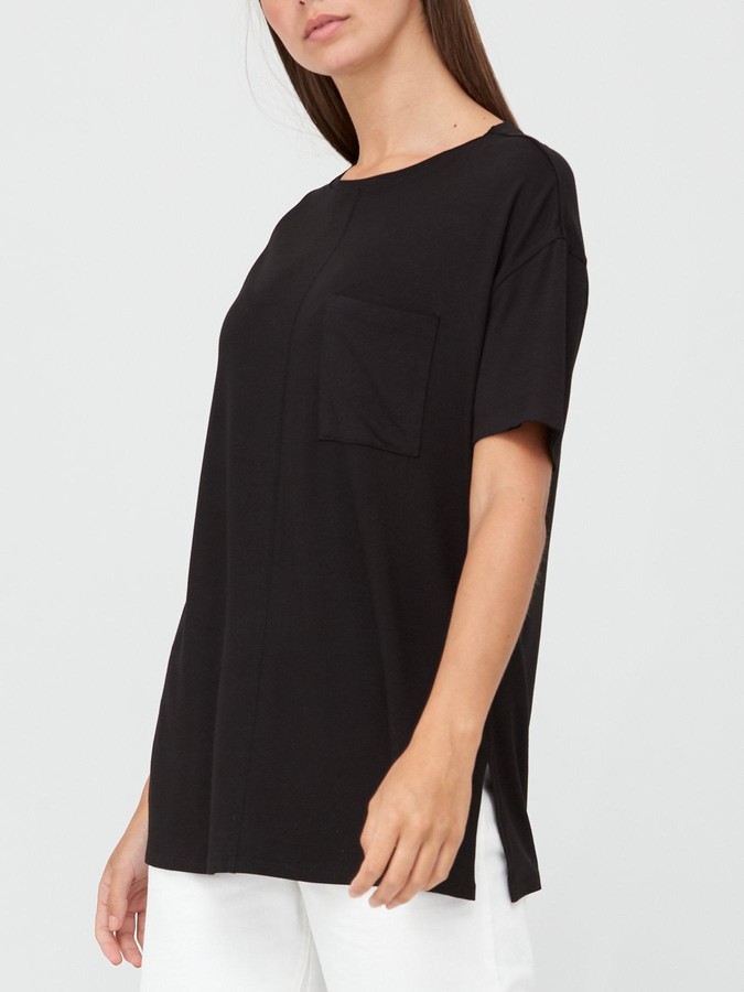 black side split t shirt