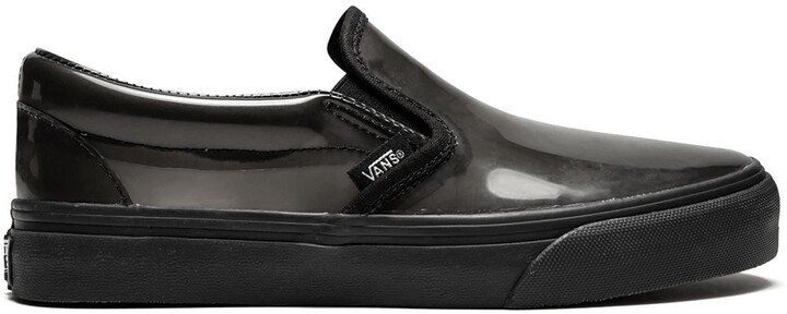 all black slip on vans womens