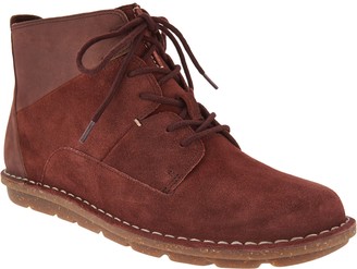 clarks lightweight suede comfort booties