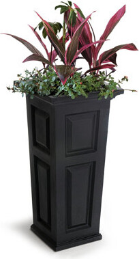 Mayne Inc. Nantucket Self Watering Plastic Pot Planter