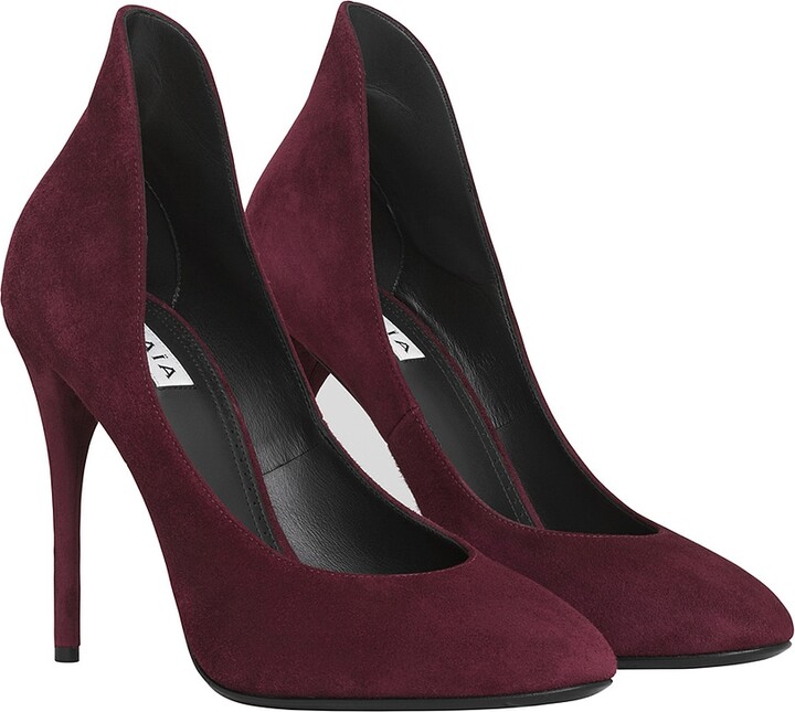 Alaia Stiletto Pump in Burgundy