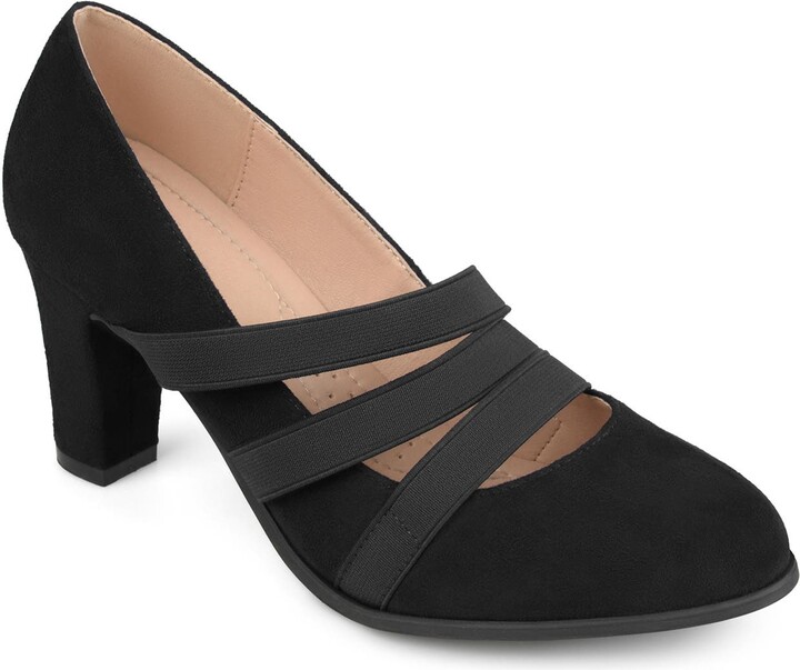 wide width black pumps