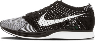 nike flyknit racers mens