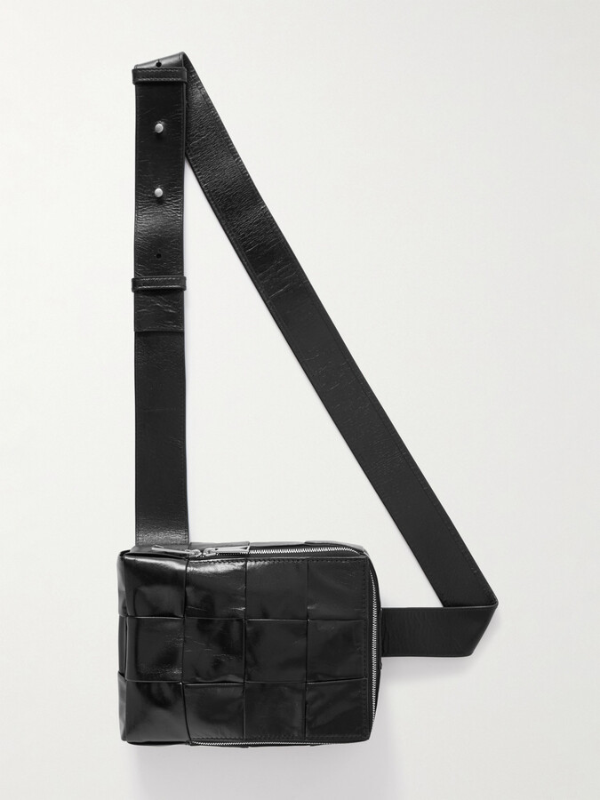 Bottega Veneta Leather Cassette Top Handle Bag in Black for Men Save 13% Mens Bags Duffel bags and weekend bags 