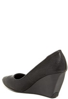 Thumbnail for your product : Kenneth Cole Reaction Bond-ed Wedge Pump