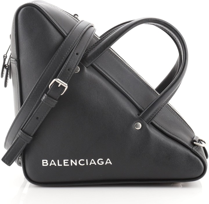 balenciaga triangle bag medium