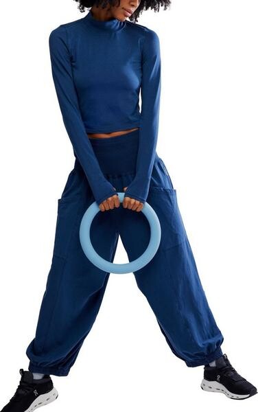 FREE PEOPLE MOVEMENT Women's Up In The Air Set