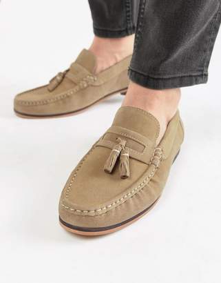 ASOS Design DESIGN tassel loafers in stone suede with natural sole