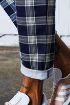 Thumbnail for your product : boohoo Dele Woven Jogger In Navy Check