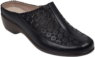 easy spirit eliana clog