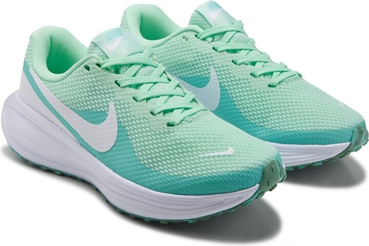 Women's Revolution 8 Running Shoes