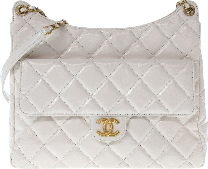 Chanel Women's White Shoulder Bags