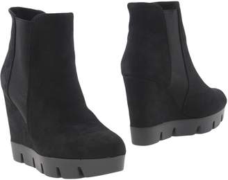 Francesco Milano Ankle boots - Item 11283380CU