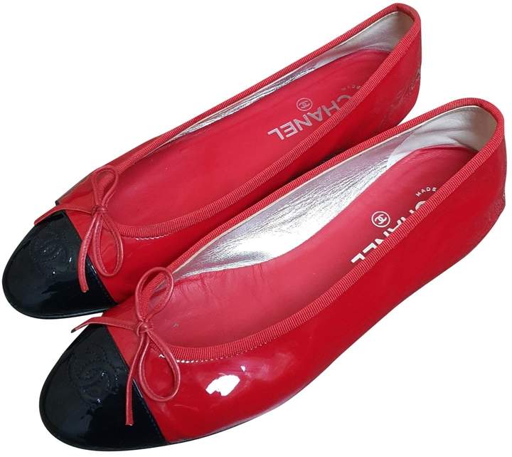 Chanel Red Patent leather Ballet flats