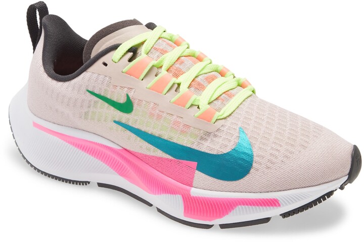tenis nike fitsole mujer