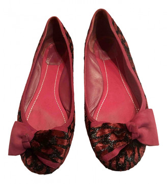 red velvet flat shoes