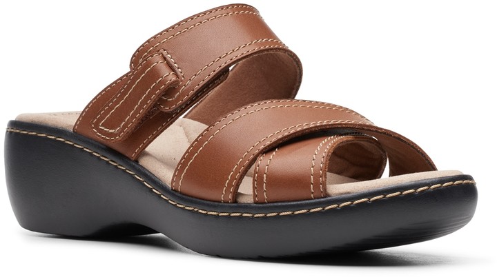 clarks delana curve wedge sandal