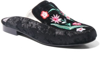 Two Lips Too Mandy Women's Mules