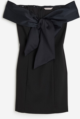 H&M Bow-detail off-the-shoulder dress