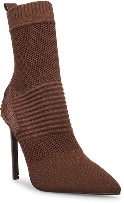 maxwell brown steve madden