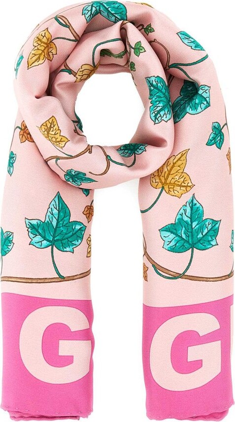 Gucci gg Horsebit Graphic-print Silk Scarf in Pink