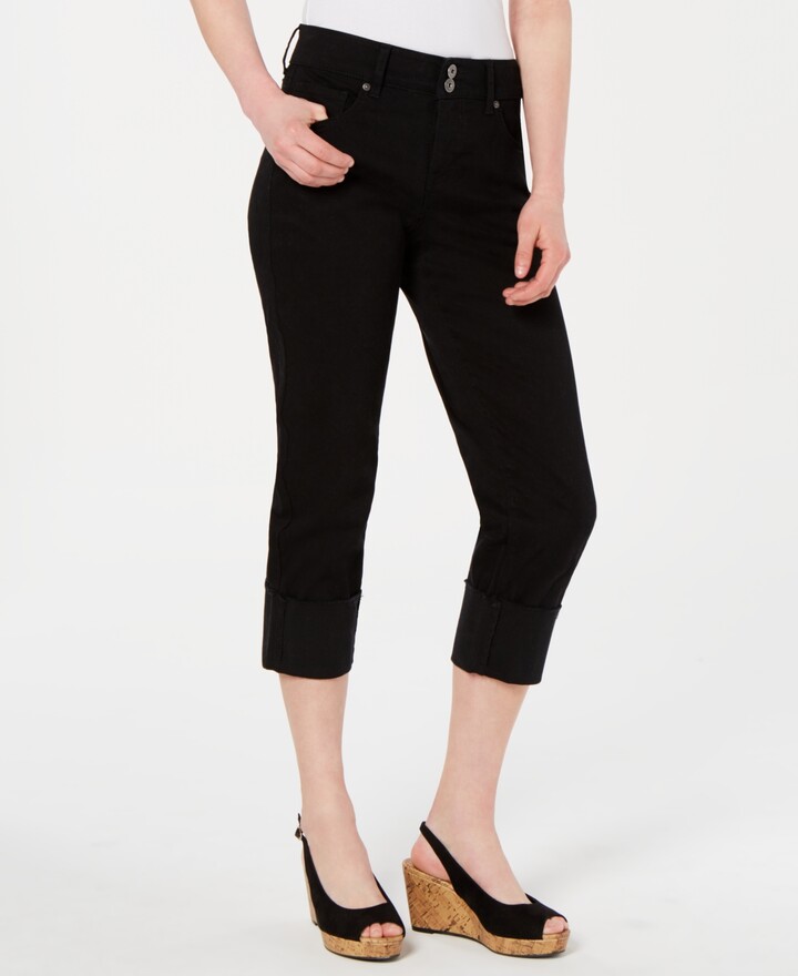 black capri jeans