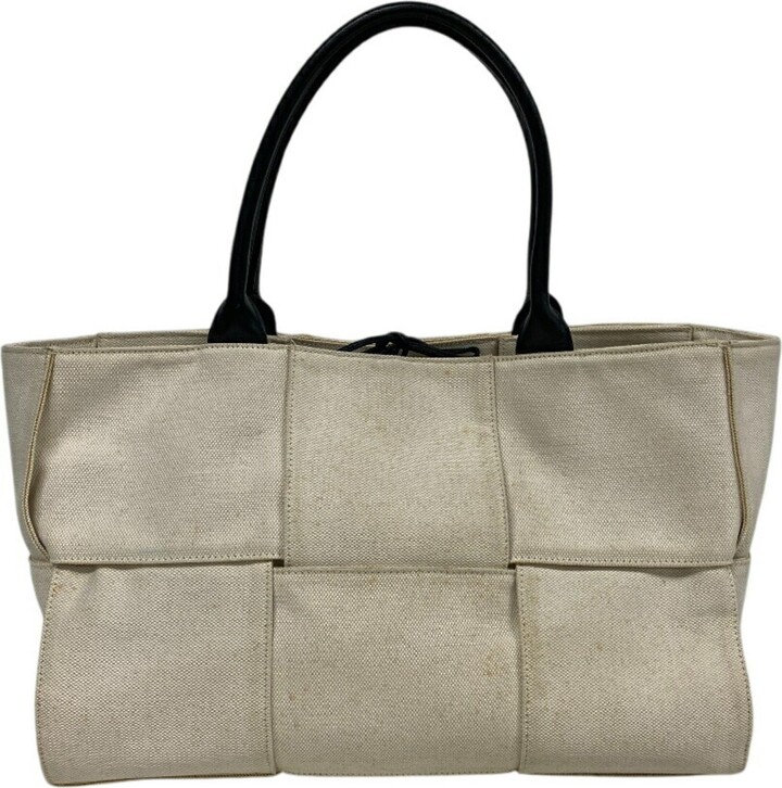 Bottega Veneta Ivory Canvas Leather Handbag (Pre-Owned)