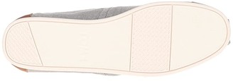 Toms Chambray Classics (Frost Grey Chambray) Men's Slip on Shoes