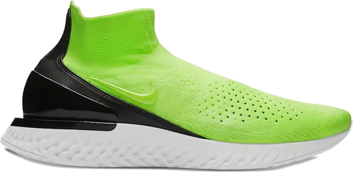 Nike Rise React Flyknit slip-on sneakers