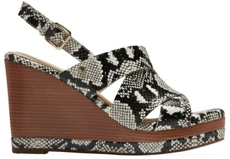 adair leather bow wedge