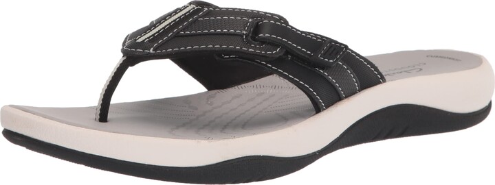 clarks artisan sandals amazon
