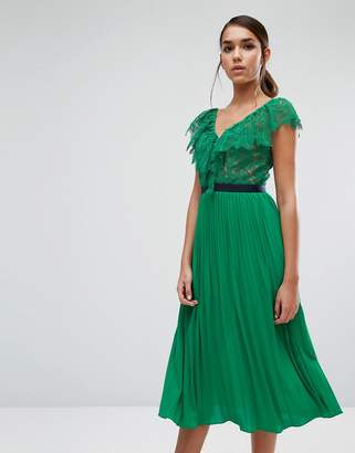 Three floor Midi Dress With Pleated Skirt And Frill Detail