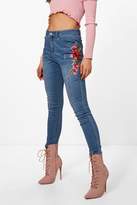 Thumbnail for your product : boohoo Seam Front Floral Embroidered Skinny Jeans