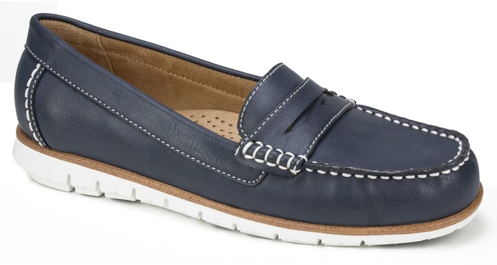 white mountain moccasins