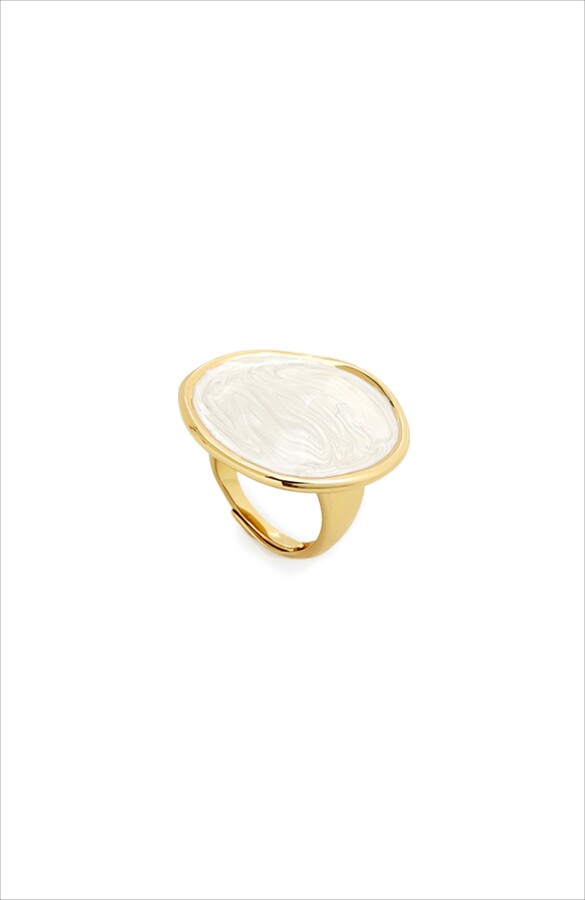 Retro Chic Ripple Ring