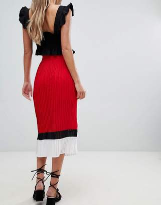 PrettyLittleThing Colourblock Pleated Skirt